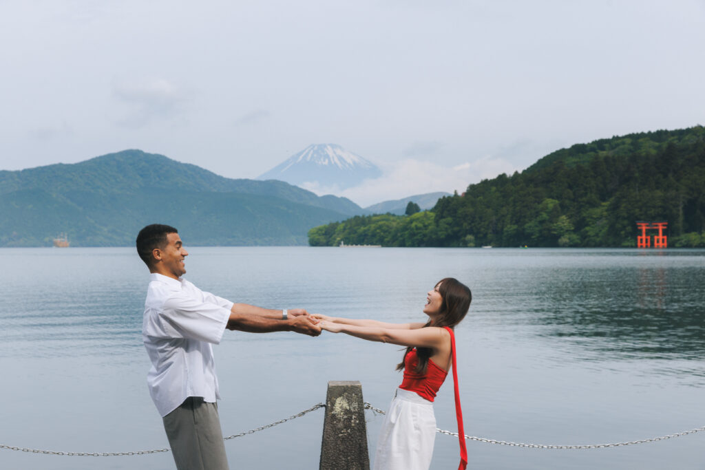 good morning hakone is a surprise proposal photo session service